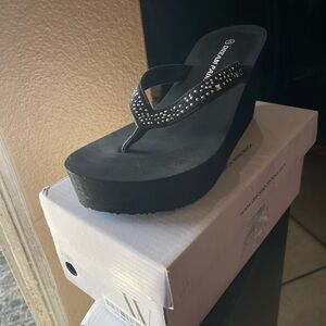 Dream Pairs Black Platform Wedge Flip Flops with Rhinestones